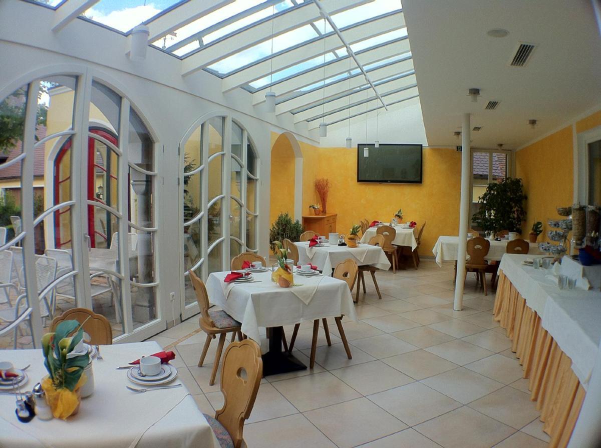Landgasthof Hotel Scheubel Gremsdorf Exterior foto