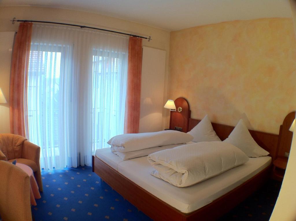 Landgasthof Hotel Scheubel Gremsdorf Zimmer foto