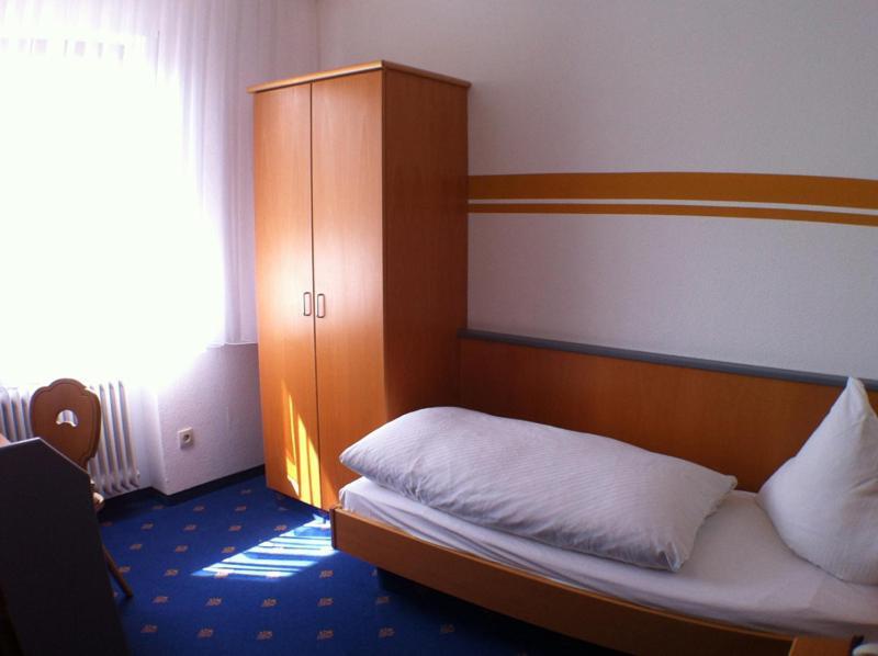 Landgasthof Hotel Scheubel Gremsdorf Zimmer foto